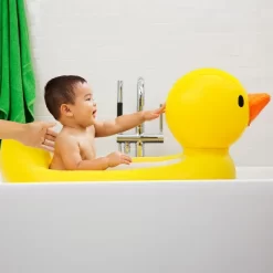 Munchkin White Hot Inflatable Duck Safety Baby Bath Tub -Baby Care Deals Store GUEST 26419d85 940e 44e8 b138 1ab562c4cdec