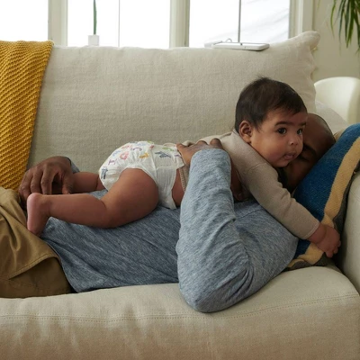 Babyganics Disposable Diapers Box - Size 3 - 68ct 4 Babyganics Disposable Diapers Box - Size 3 - 68ct - Image 4