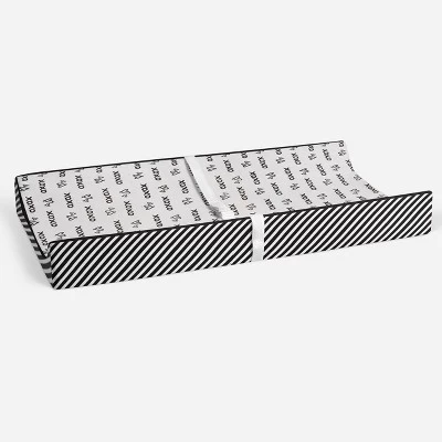 Bacati - Love Black/White Kisses N Hugs Changing Pad Cover 3 Bacati - Love Black/White Kisses N Hugs Changing Pad Cover - Image 3