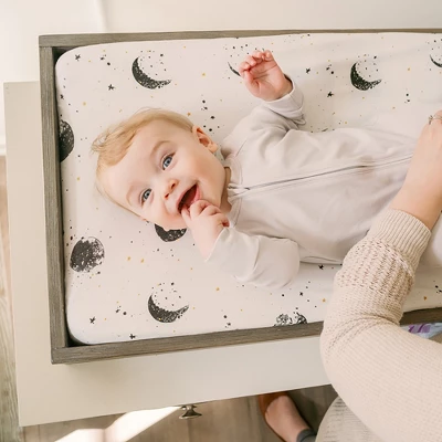 Goumikids Viscose From Bamboo + Organic Cotton Changing Pad Cover 2 Goumikids Viscose From Bamboo + Organic Cotton Changing Pad Cover - Image 2