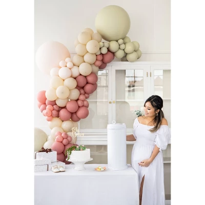 Ubbi® Ubbi Steel Diaper Pail - White 5 Ubbi® Ubbi Steel Diaper Pail - White - Image 5