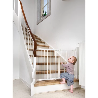 BabyDan FlexiFit Gate - White 1 BabyDan FlexiFit Gate - White